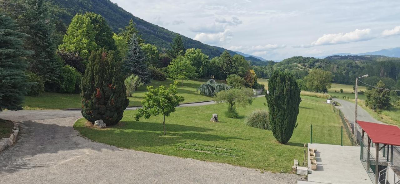 Gite Les 3 Lacs Chez Nath Ambleon Exterior photo